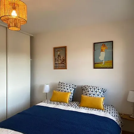 4 Personnes-balcon Plein Sud-garage-wifi *